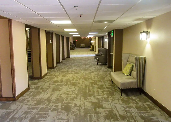 Hotel Western Downtown 3*