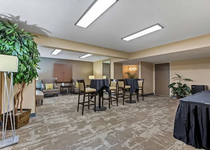 Western Downtown Hotel 3*