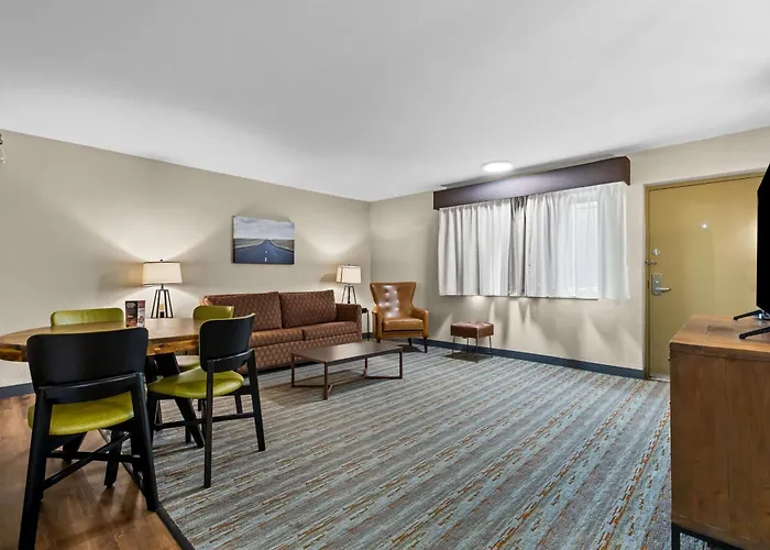 Western Downtown 3*