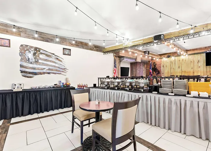 Hotel Western Downtown 3*