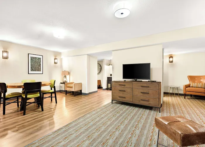 Western Downtown 3*