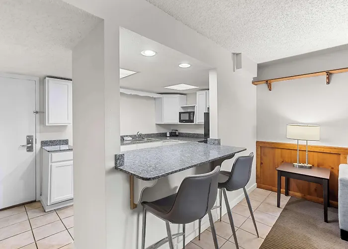 Western Downtown Hotel 3*