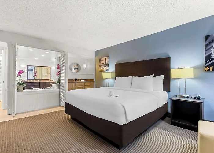 Hotel Western Downtown 3*